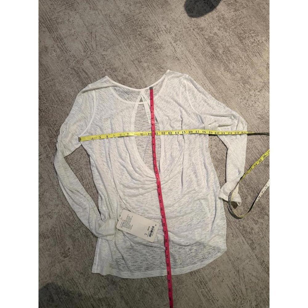 NWT Lululemon White Burnout Low Key LS Long Sleeve Shirt Size 10 White - Picture 4 of 5